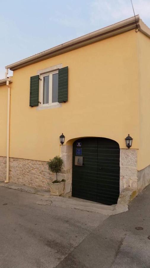 Villa House Justina *