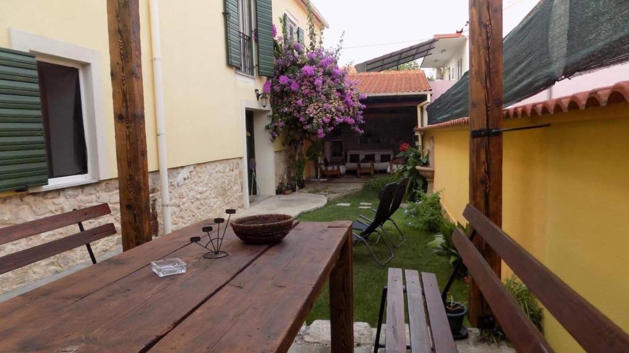 Villa House Justina *